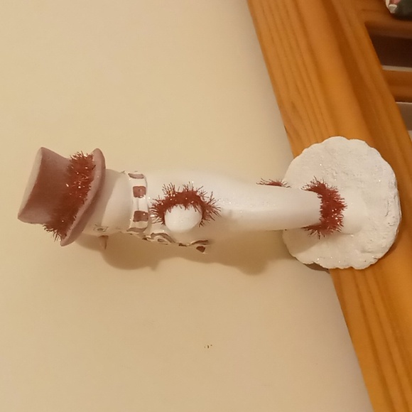 SNOWMAN WITH HEARTS HOLDING A LOLLIPOP - Picture 2 of 5